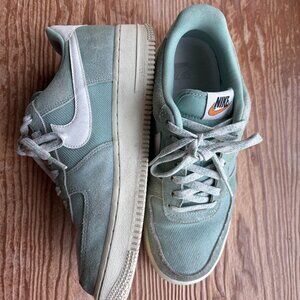 Nike Air Force 1 - Certified Fresh Enamel Green, womens